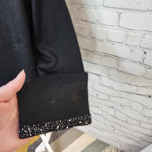 Victoria Jones Women’s  Vintage Black Sweater with Beaded Trim Size Medium - Picture 8 of 15